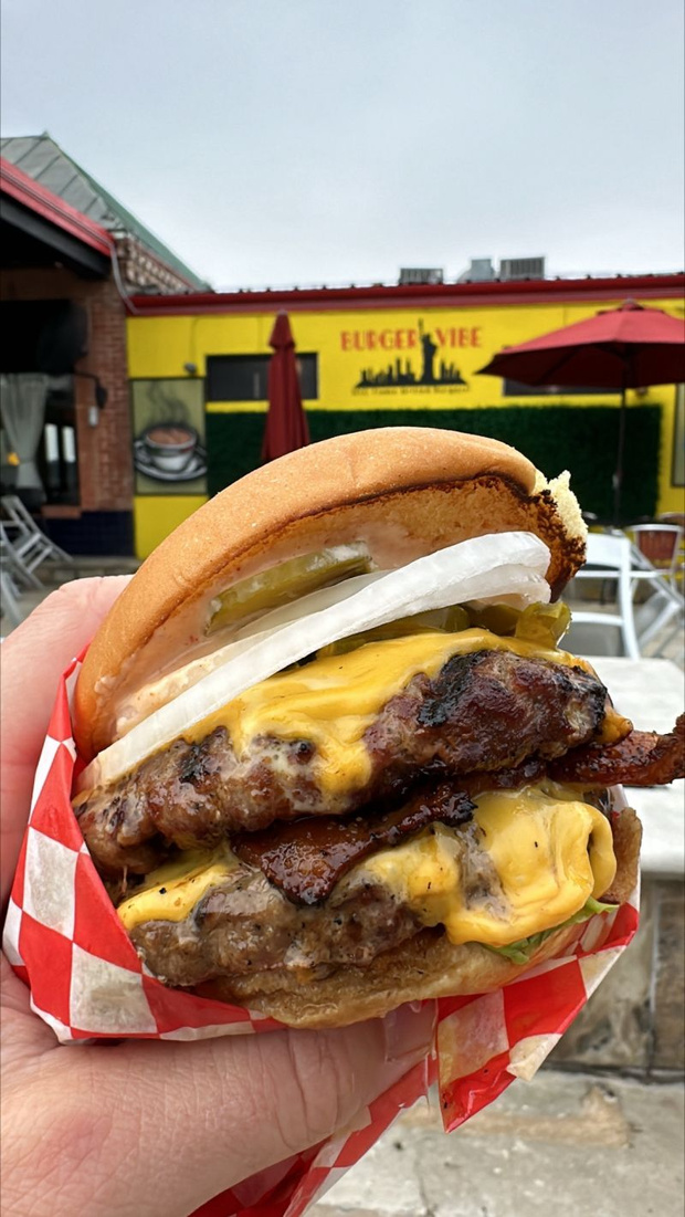 The vibes are slightly off at Burger&nbsp;Vibe