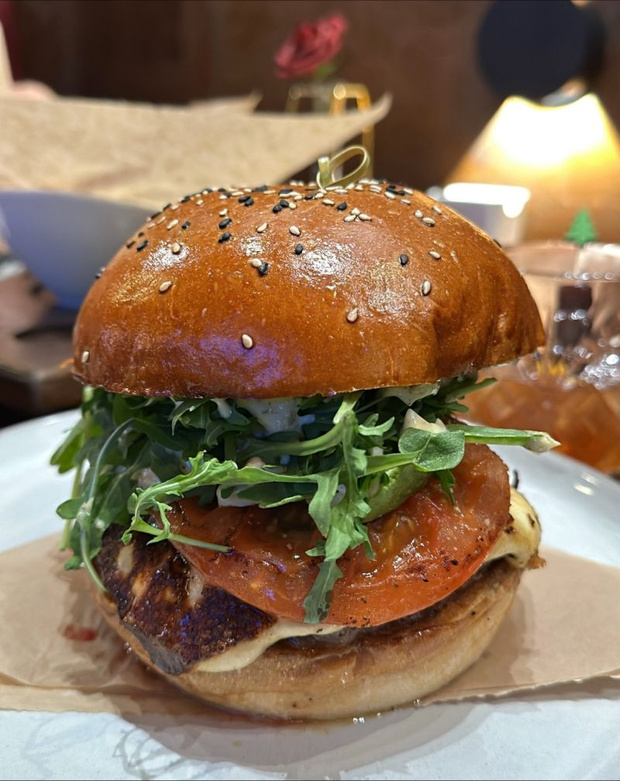 An in-Fusion of delicious&nbsp;hamburgers